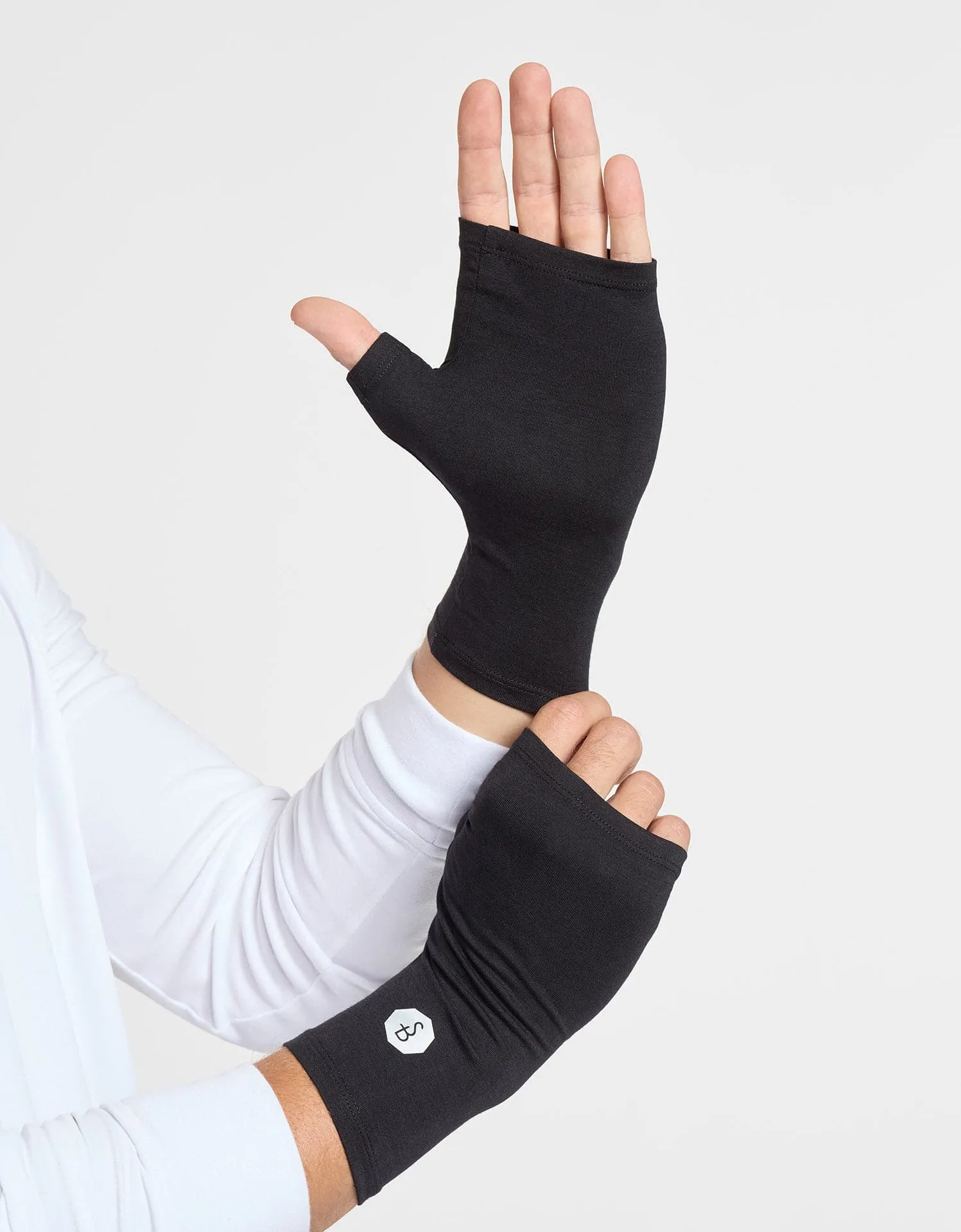 Hand Covers UPF50  Sensitive Collection